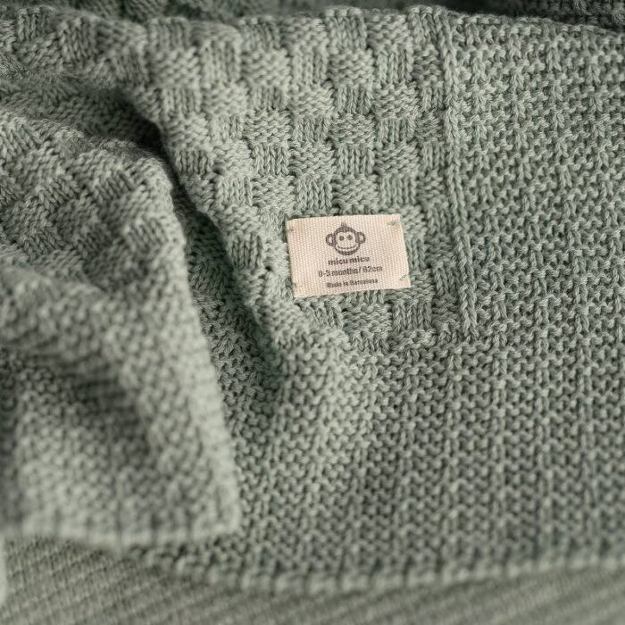 93e238333649efcf28358a2ea191045f547a9c6253f9a4275922f6df7e26ee20