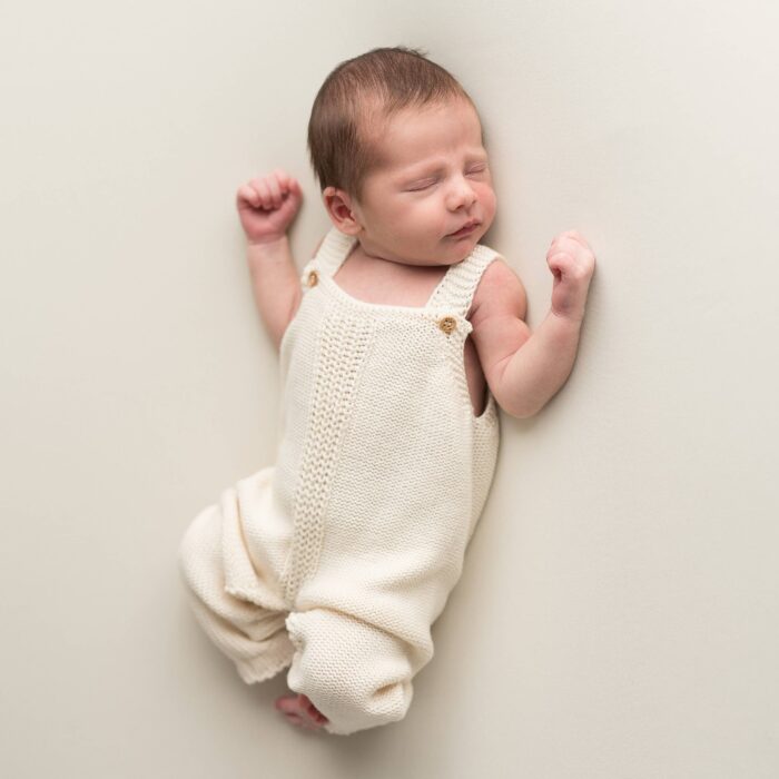 dcddf9d4a8c1cf466edf4c31cf2fb2d0a030566c4d29f38f5776a584af05f52a-scaled Micu Micu mono color crudo