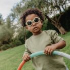 Gafas de sol bebé 24-36 meses Suavinex Studio Collection lifestyle 2